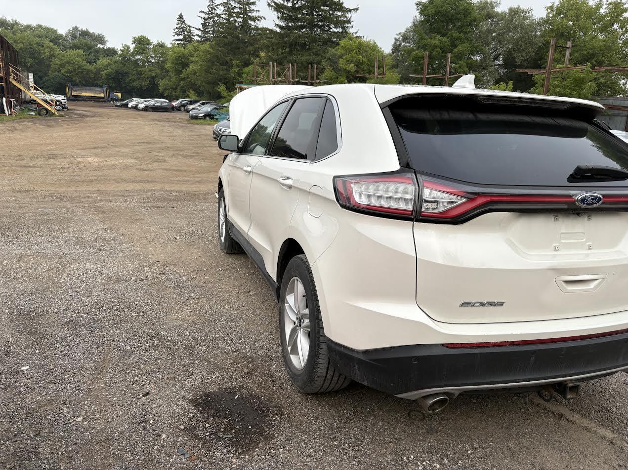 Feu arrière droit d'occasion pour Ford Edge 2011-2014 BT4Z13404B