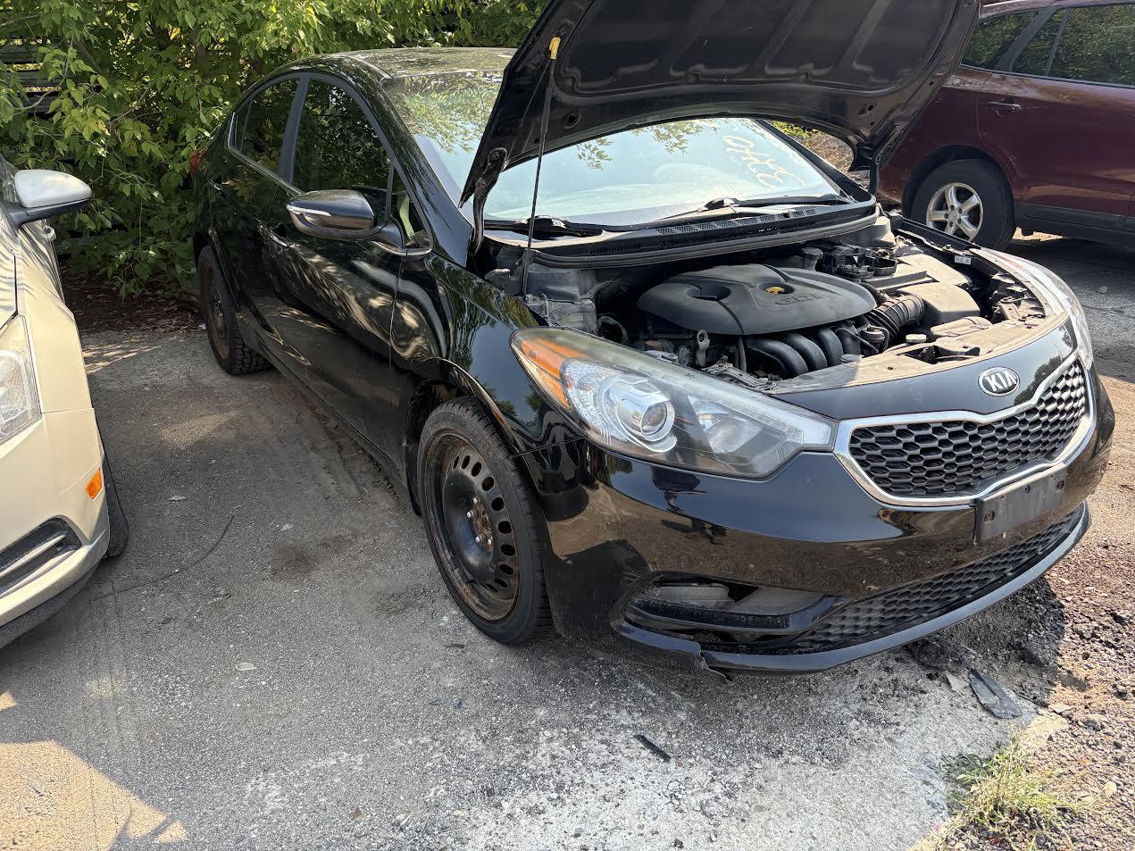 Phare droit d'occasion OEM pour Kia Forte 921021M030 (2010-2012)