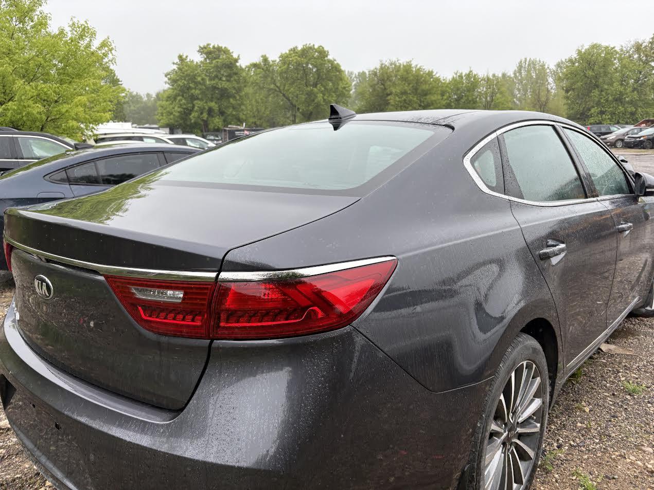 Feu arrière droit d'occasion OEM pour Kia Cadenza 2017-2019 (référence : 92402F6020)