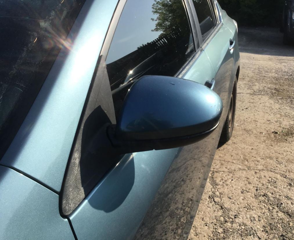 Interrupteur de porte avant d'occasion OEM pour Mazda 3 2010-2013 BBM266350B