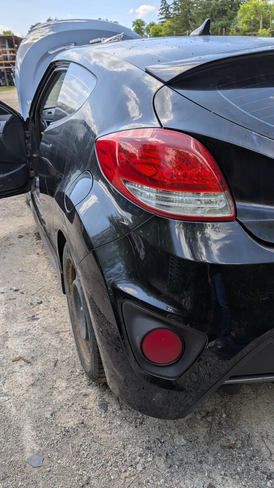 Feu arrière gauche côté conducteur d'occasion pour Hyundai Veloster 924012V000 (2012-2017)
