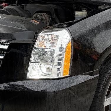 Phare avant gauche HID d'origine d'occasion, compatible avec les modèles Escalade 2009-2014, Escalade ESV 2010-2014 et Escalade EXT 2009-2013.