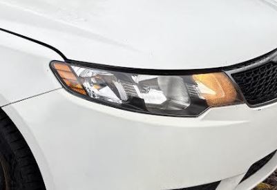 Phare halogène d'origine d'occasion, côté passager droit, compatible avec Kia Forte 2012-2013 (références : 921021M230 et 921021M030).