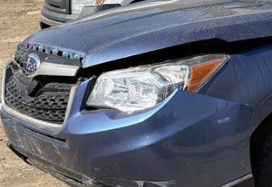 Phare halogène gauche d'origine (côté passager) d'occasion, compatible avec Subaru Forester 2014-2016, références 84001SG091 et 84001SG090.