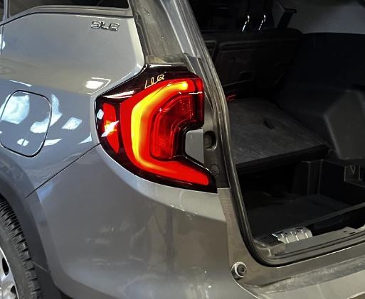 Used OEM LH Driver Side Taillight fits 2018-2021 GMC Terrain SL/SLT/SLE 84379497