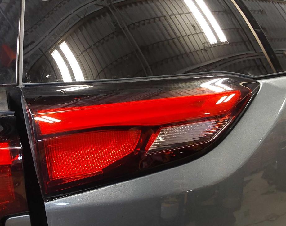 Used OEM LH Driver Side Liftgate Taillight fits 2018-2021 GMC Terrain SL/SLT/SLE 84377188