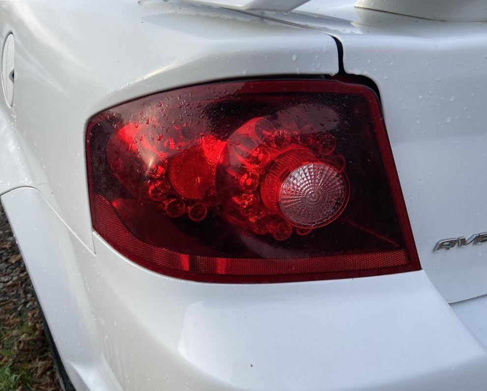 Feu arrière gauche côté conducteur d'occasion pour Dodge Avenger 2011-2014 (référence 5182523AG)