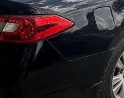 Feu arrière droit d'origine d'occasion compatible avec Infiniti M35 (2012-2013), Infiniti M37/M56 (2011-2013) et Infiniti Q70 (2014) - Référence : 265501MA0A