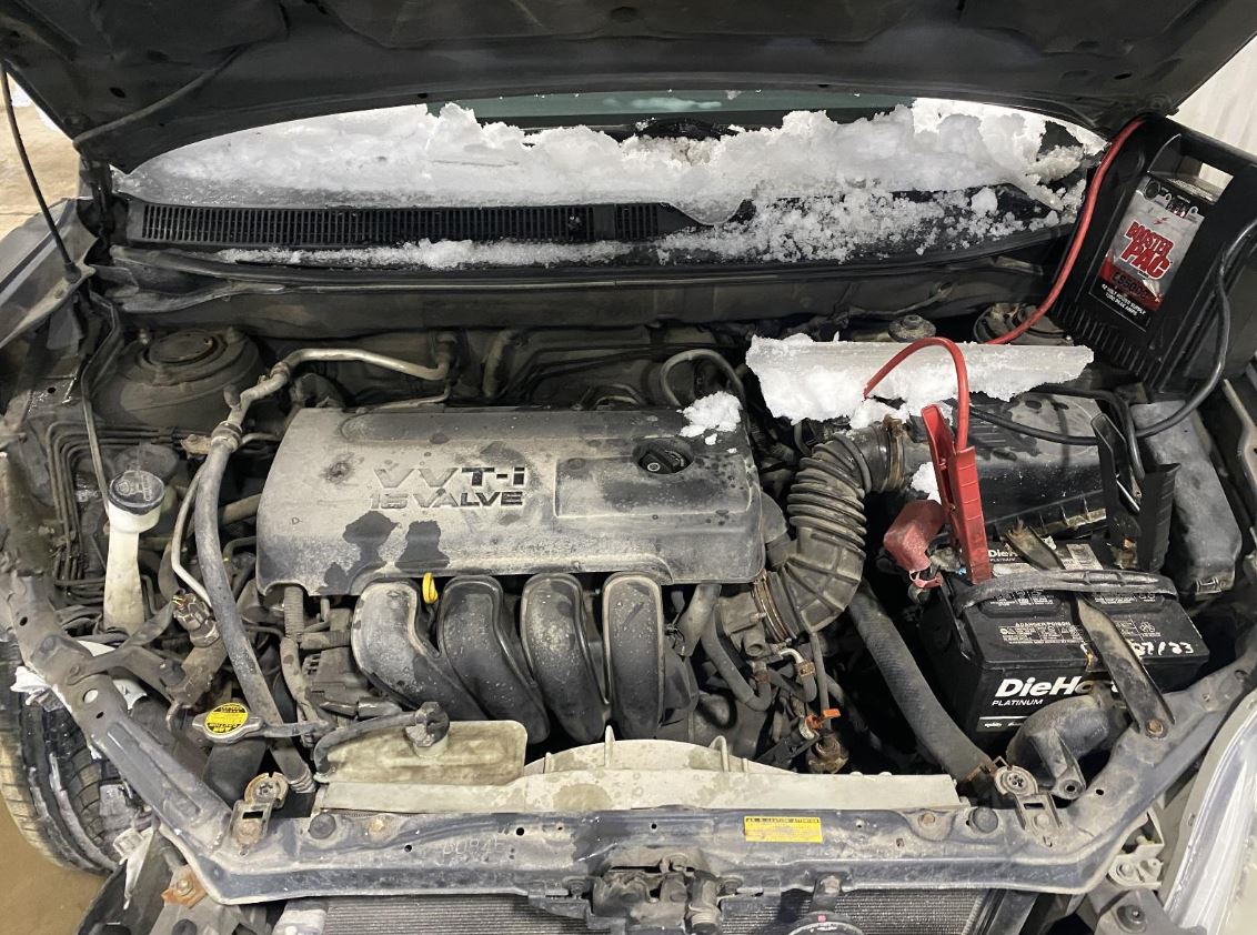 Démarreur d'origine d'occasion compatible avec Toyota Corolla/Matrix et Pontiac Vibe (2003-2008) : références 281000D080, 281000D08084, 88969483 et 88969483.