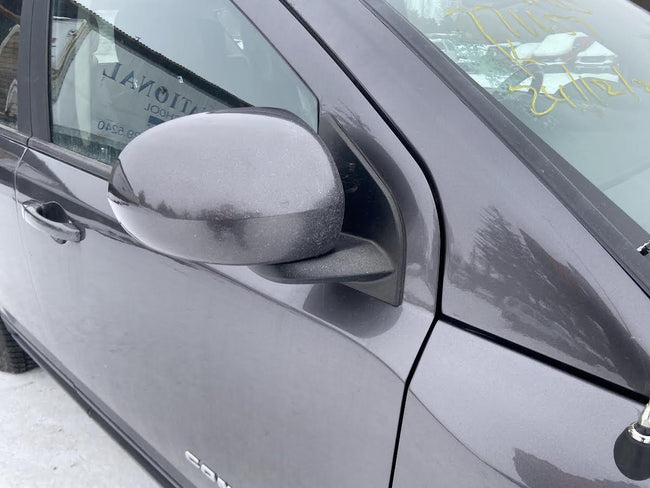 Rétroviseur extérieur droit d'origine d'occasion pour Jeep Compass 2012-2016 (références : 5LV66GW7AE et 6AC88GW7AA).