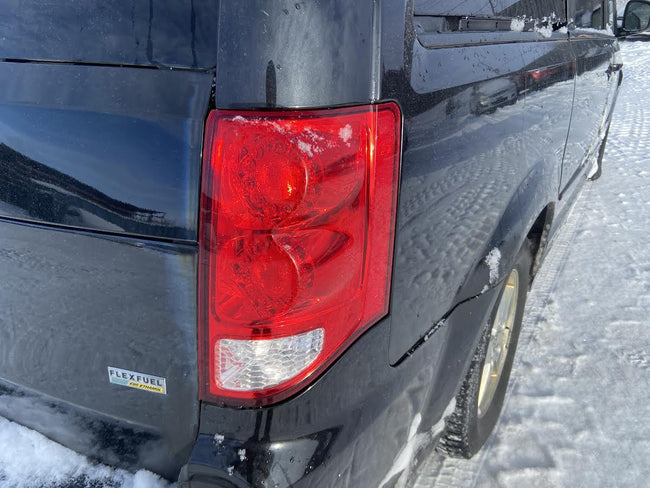 Feu arrière gauche d'occasion OEM pour Caravan 2011-2020 5182535AF CH2800199