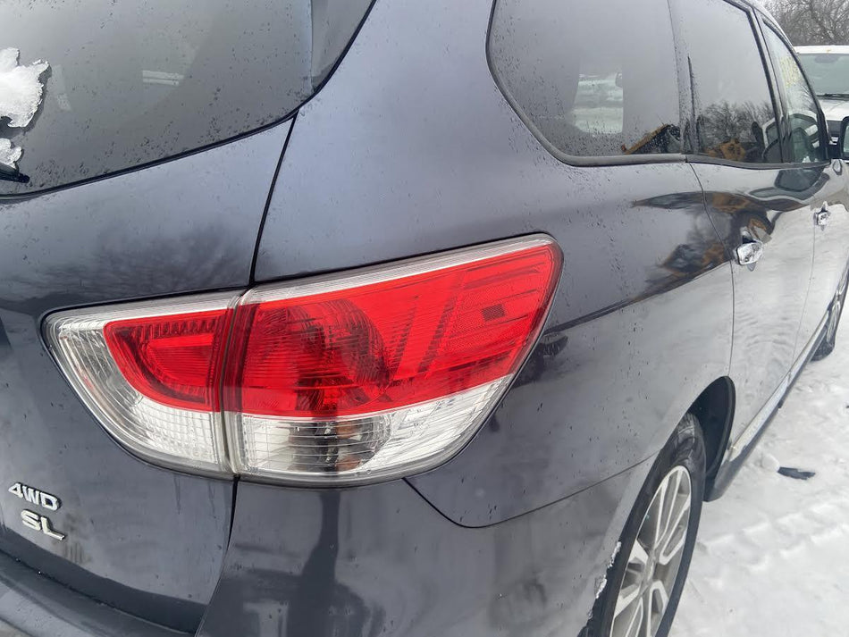 Feu arrière droit côté passager d'occasion pour Subaru Forester 2017-2018 84912SG140 84912SG141