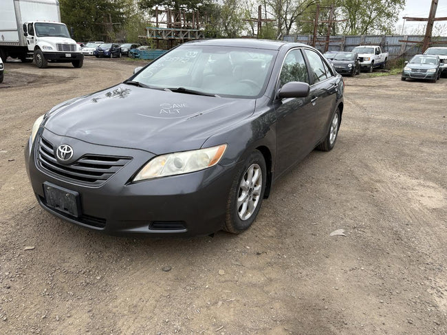 Démarreur d'origine d'occasion compatible avec les modèles RAV4, Camry, Highlander, Sienna, Venza et Scion TC XB (2004-2019) : 281000A010, 281000A01084, 281000A011, 2810020020, 2810020021 et 2810020022.