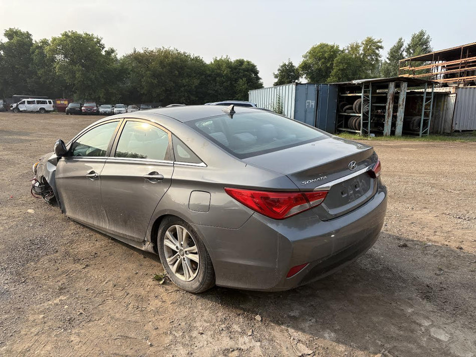 Feu arrière gauche côté conducteur d'occasion pour Hyundai Sonata 924014R050 (2011-2015)