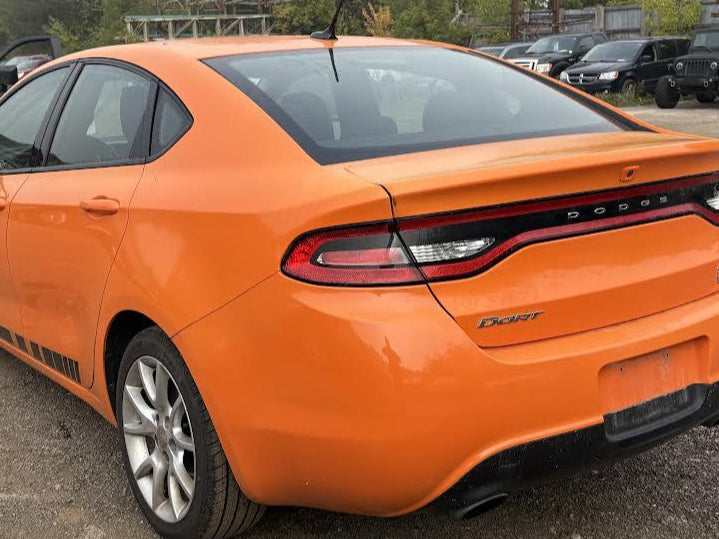 Feu arrière gauche d'origine d'occasion, compatible avec Dodge Dart 2013-2016, référence 68081395AH