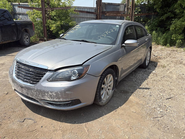 Phare avant chromé côté conducteur d'occasion pour Chrysler 200 2011-2014 5182591AE