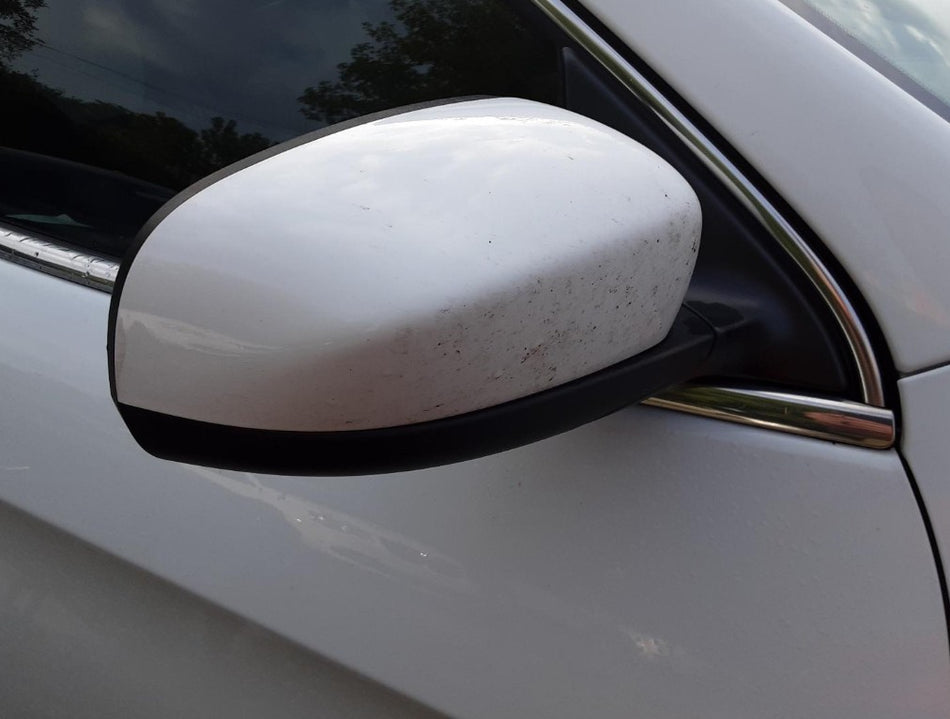 Used OEM RH Passenger Side Door Heated Mirror w/o blindspot, w/o turn signal fits 2014-2021 Jeep Cherokee 68325340AA