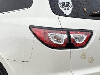 Feu arrière gauche d'origine d'occasion, côté conducteur, compatible avec Chevy Traverse 2013-2017, référence 23301756