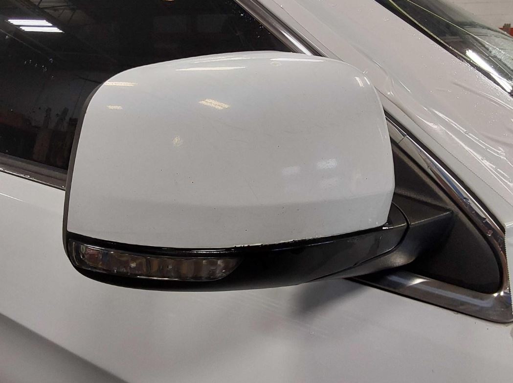 Used OEM RH Passenger side Door Mirror Power w turn signal. w/o blind spot alert fits 2013-2018 Jeep Grand Cherokee 68236923AA