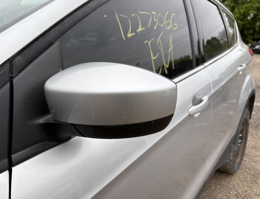 Rétroviseur extérieur gauche d'origine (OEM) d'occasion, sans avertisseur d'angle mort, chauffant, sans éclairage de bas de porte, compatible avec Ford Escape 2013-2016