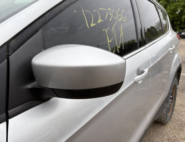 Rétroviseur extérieur gauche d'origine (OEM) d'occasion, sans avertisseur d'angle mort, chauffant, sans éclairage de bas de porte, compatible avec Ford Escape 2013-2016