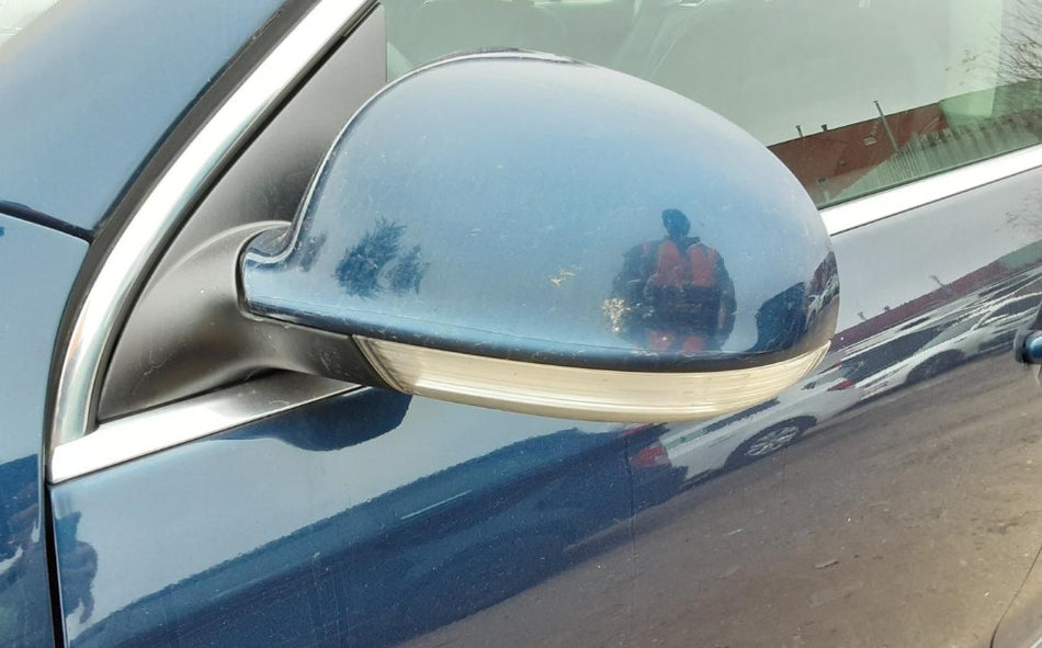 Used OEM LH Driver Door Mirror w/o memory fits Volkswagens 2009-2014 Jetta, 2010-2014 Golf 1K1857507DF9B9 1K0857537GRU