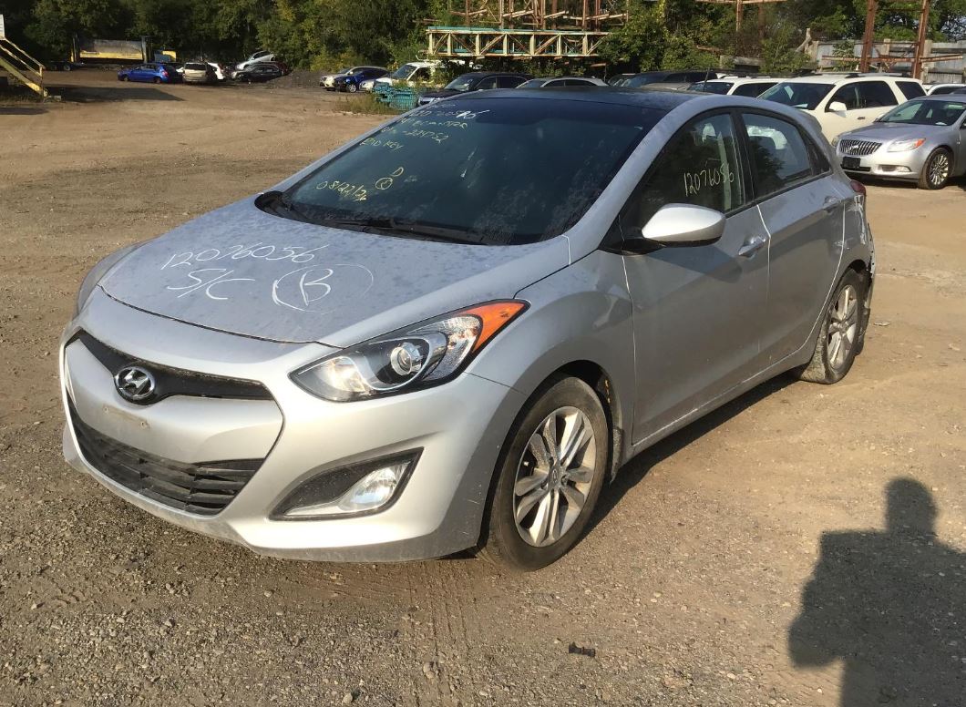 Compresseur de climatisation d'origine d'occasion compatible avec Hyundai Elantra 2013-2017 et Kia Forte 2014-2018 (référence 97701A5100)