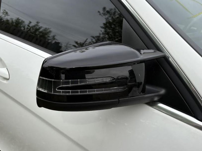 Used OEM RH Passenger side Door Mirror Power fits 2012-2014 Mercedes C-Class C63, C250, C300, C350