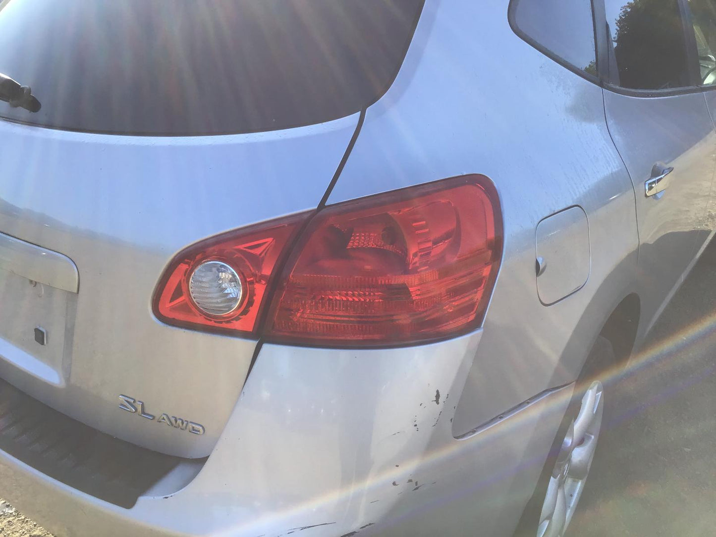 Feu arrière droit d'occasion OEM Rogue 26550JM00A (2008-2015)