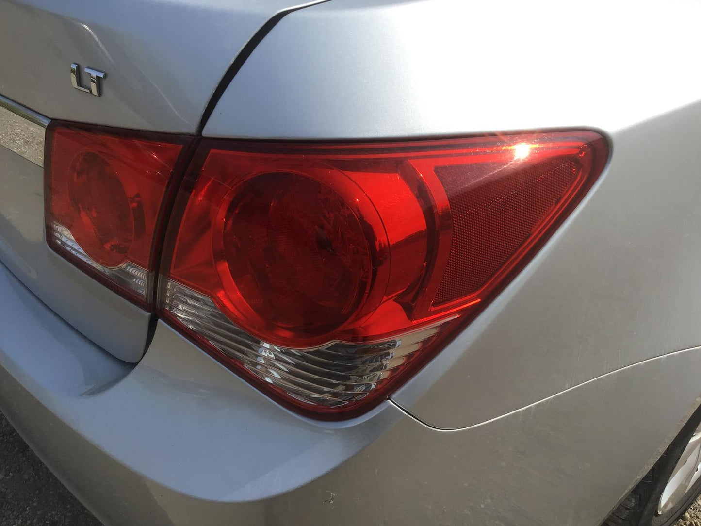Feu arrière droit d'occasion OEM Cruze 95384047 (2011-2016)