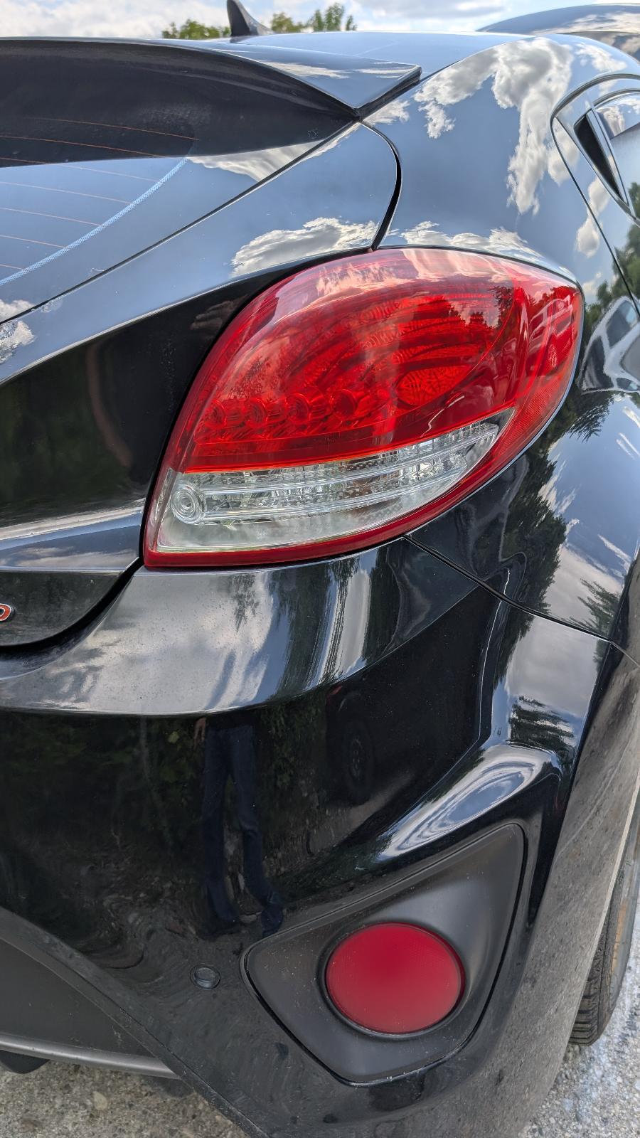 Feu arrière gauche côté conducteur d'occasion pour Hyundai Veloster 924012V000 (2012-2017)