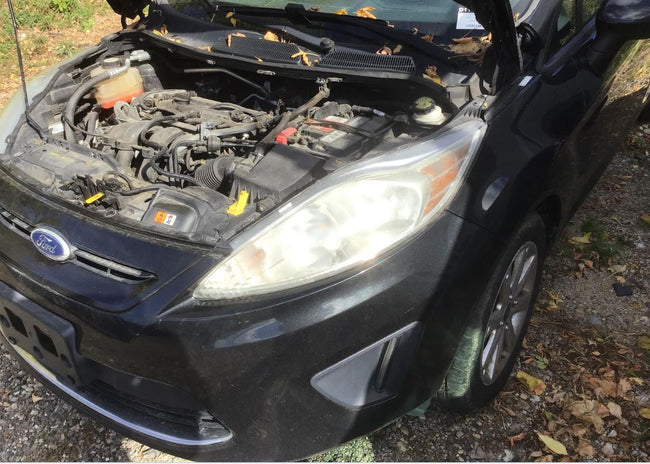 Phare avant côté conducteur d'occasion pour Ford Fiesta BE8Z13008B 2011-2013