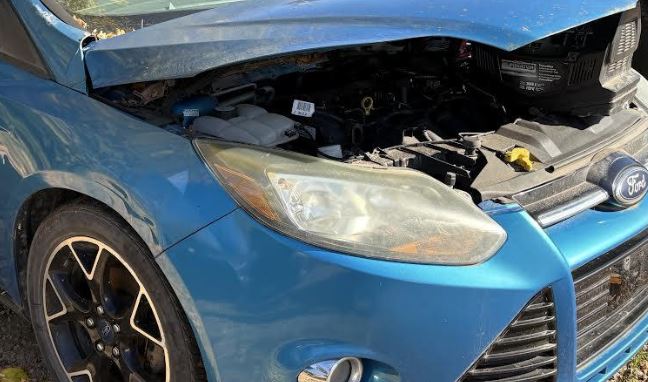 Phare halogène d'origine d'occasion, côté passager droit, compatible avec Ford Focus 2012-2014 (BM5Z13008H).