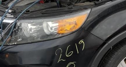 Used OEM LH Driver side Headlight fits 2011-2013 Kia Sorento 921011U200 921011U000