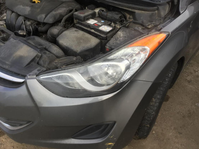 Phare avant côté conducteur d'occasion OEM pour Hyundai Elantra 2011-2013 (référence 921013Y000)