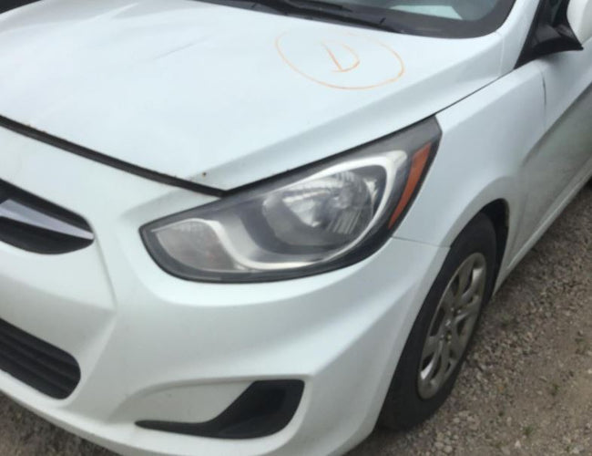 Phare avant côté conducteur d'occasion OEM pour Hyundai Accent 2012-2014 (référence 921011R010)