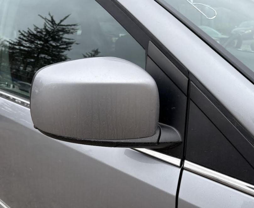 Rétroviseur extérieur droit d'origine (OEM) d'occasion, sans surveillance d'angle mort, compatible avec les Town & Country 2011-2016 (référence 1AB721ARAJ).