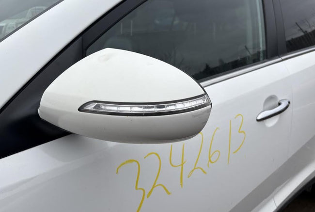 Used OEM LH Driver Door Mirror Power; w/turn signal, heated, power folding fits 2013-2016 Kia Sportage 876103W575