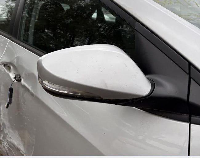 Rétroviseur extérieur droit d'origine d'occasion avec clignotant, compatible avec Hyundai Elantra 2013-2017, référence 87620A5200