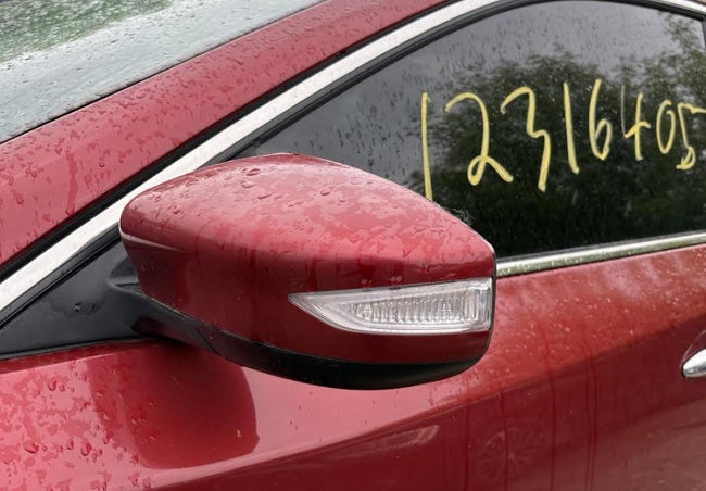 Rétroviseur extérieur gauche d'origine d'occasion, compatible avec Nissan Altima 2013-2015 (avec clignotants à LED) et 2016-2018 (avec clignotants intégrés). Références : 963023TH3A et 963743TH1A.