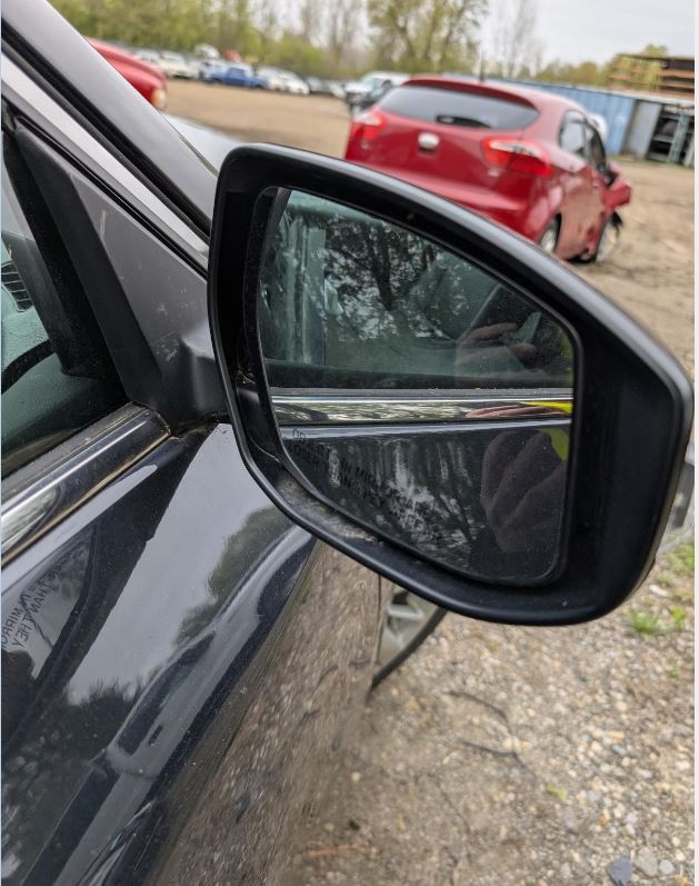 Rétroviseur extérieur droit d'origine d'occasion, compatible avec Nissan Altima 2013-2018 (références : 963013TH2A et 963733TH1A).