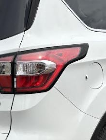 Feu arrière droit d'origine d'occasion compatible avec Ford Escape 2017-2018 GJ5Z13404C GJ5413404AA