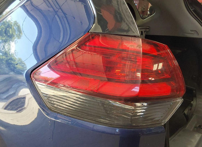 Used OEM Driver Side Tail light fits 2017-2020 Nissan Rogue 265556FL0D