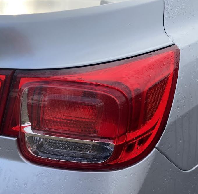 Feu arrière droit d'occasion OEM pour Chevrolet Malibu 2013-2016 (référence 23294319)