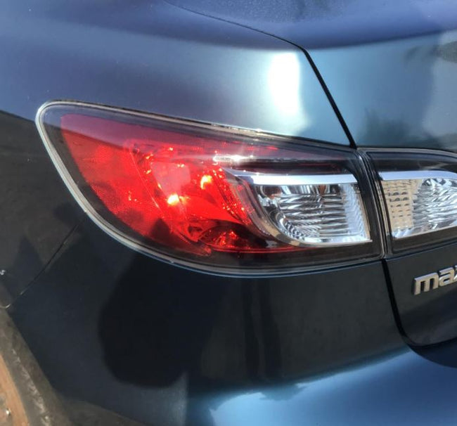 Feu arrière gauche d'occasion pour Mazda 3 (BBM451160E/BBM451160F) (2010-2013)