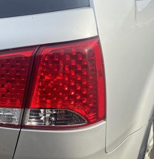 Feu arrière droit d'occasion OEM pour Kia Sorento 2011-2013 924021U300 924021U100