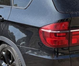 Feu arrière latéral gauche (côté conducteur) d'origine, compatible avec BMW X5/X5M 2011-2013, référence 63217227791 (copie).