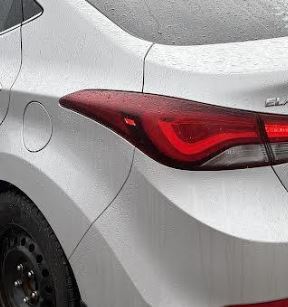 Feu arrière LED gauche d'origine d'occasion, compatible avec Hyundai Elantra Coupé 2014-2015 et Hyundai Elantra Berline 2014-2016, référence 924013X310