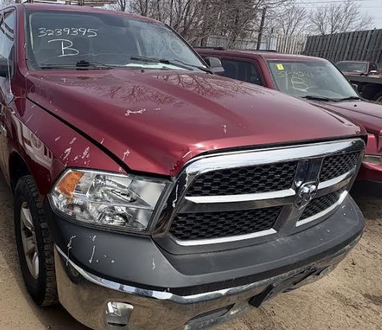 Alternateur d'origine d'occasion compatible avec les Dodge 1500 (2013-2024), Dodge 2500 (2010-2024) et Dodge 3500 (2011-2024).
