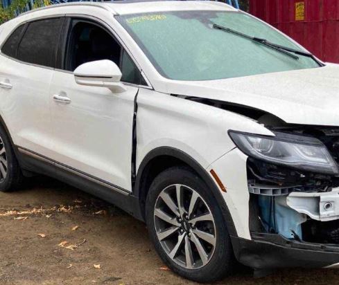 Alternateur d'origine d'occasion compatible avec Ford Edge (2015-2018), Explorer (2013-2019), Fusion (2013-2020), Taurus (2013-2018), Lincoln MKC (2015-2019), MKT (2013-2019) et MKZ (2013-2020).